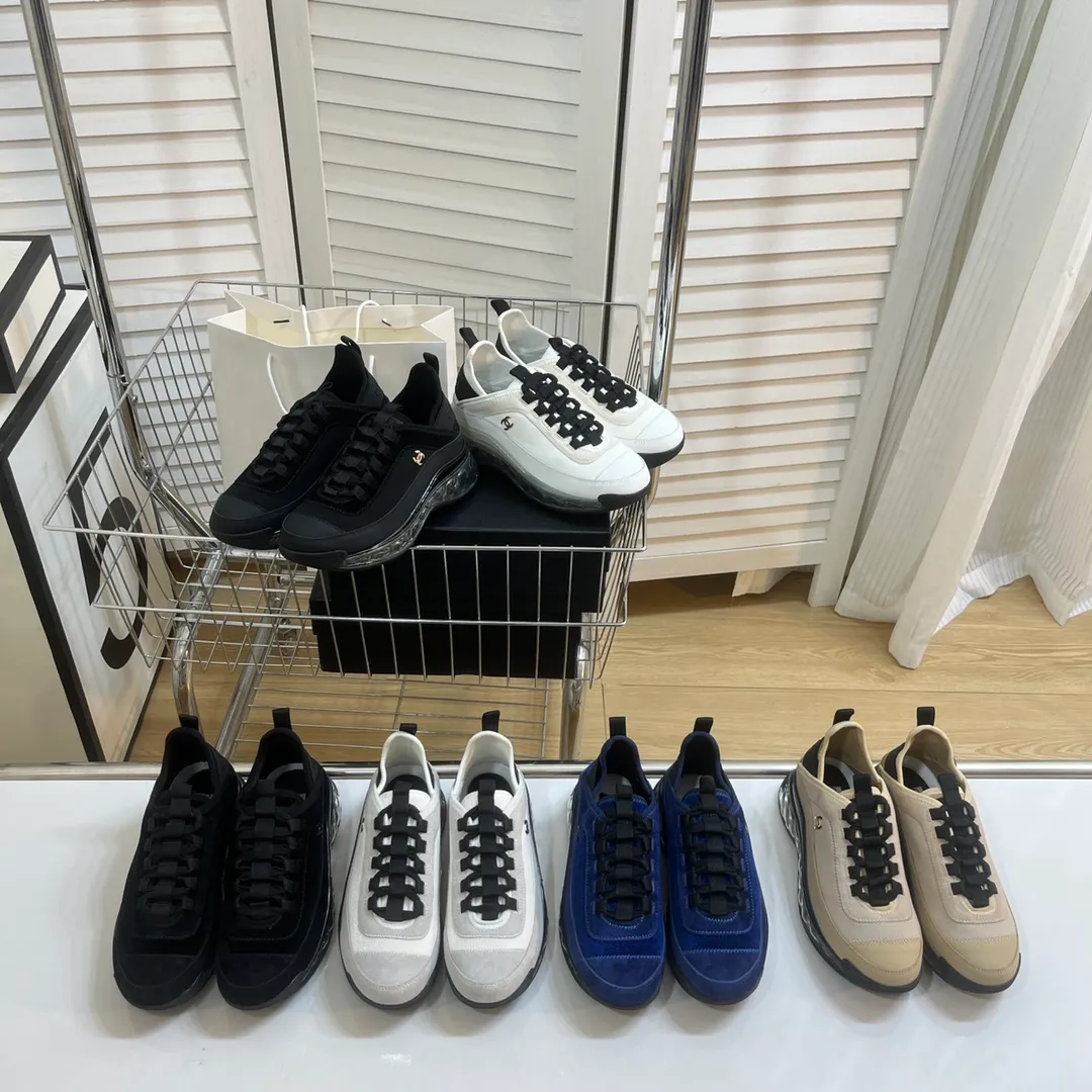 👟👟Ex-factory price 600👟👟 [Long-term supply of high-end versions] ⚠️Note: This model has many colors and the market has a complete range of colors. Welcome to consult ~ chanel Chanel Xiaoxiang casual sports shoes for couples and dad shoes for couples. The original version of the counter is 1:1, each color is accurately matched, and the internal standard is coded. ❣️Fabric material: original imported cow down + imported fabric, ❣️Inner material: imported breathable velvet, ❣️Outsole material: Original 1:1 mold opening, 3 layers of TPU ❣️Number of sizes: Women's 35-42 Men's 39-46 (Men's ➕10) Couple's version (with full set of high-end packaging)